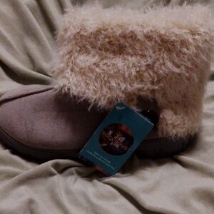 Fluffy Beige Ankle Boots